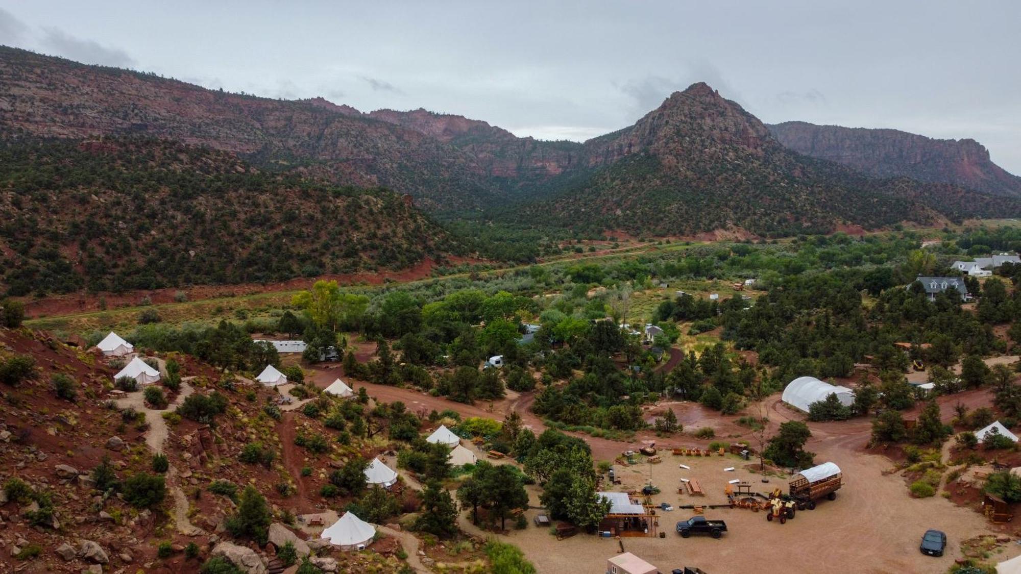 Zion Glamping Adventures Hotel Hildale Exterior photo